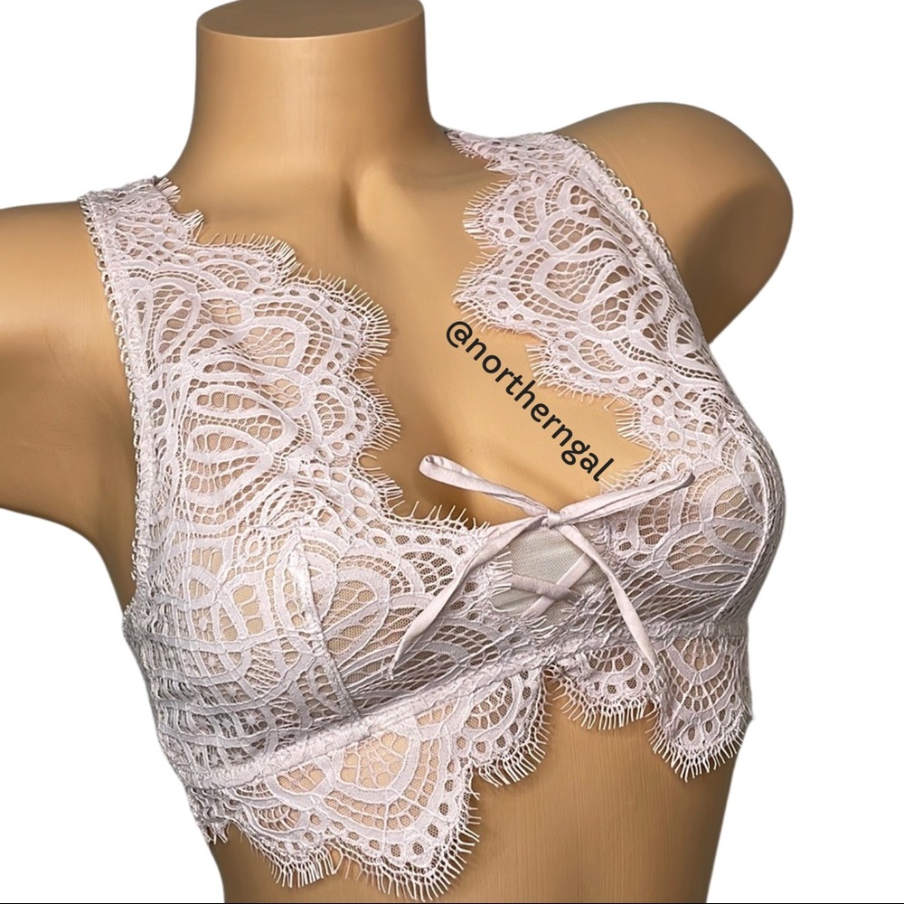 Victoria's Secret Lace Up Bralette - Picture 7 of 16